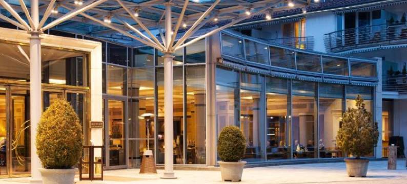 厄贝法赫特阿尔特霍夫海景酒店(Althoff Seehotel Überfahrt)图片