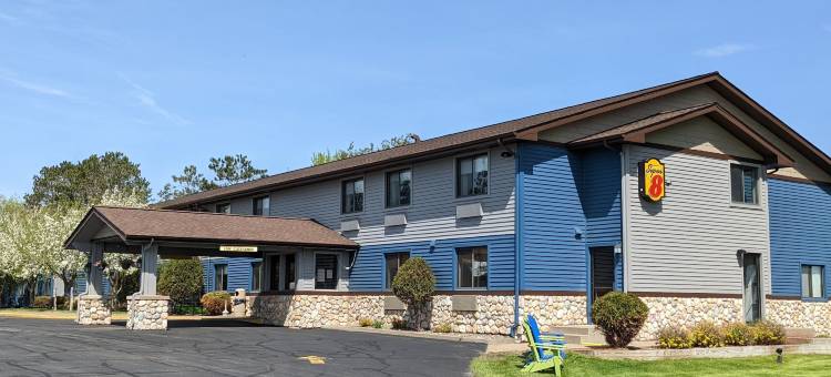 巴克斯特-布雷纳德地区速8酒店(Super 8 by Wyndham Baxter/Brainerd Area)图片