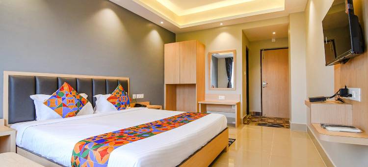 法布JP - 萨塔拉加奇火车站酒店(FabHotel JP - Nr Sataragachhi Railway Station)图片