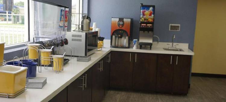 奥兰多阿波普卡戴斯温德姆酒店(Days Inn by Wyndham Apopka/Orlando)图片