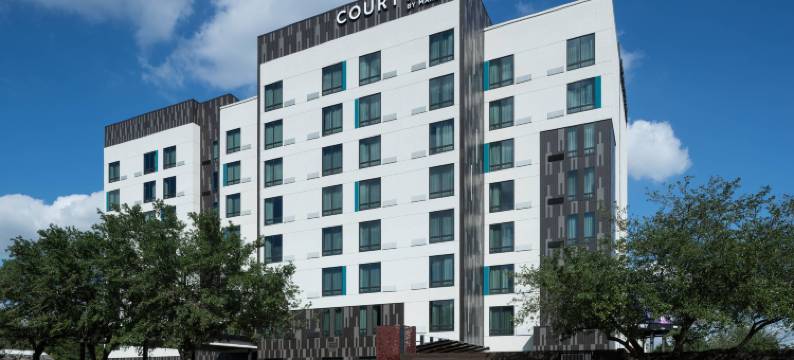 休斯顿高地I-10万豪万怡酒店(Courtyard by Marriott Houston Heights/I-10)图片