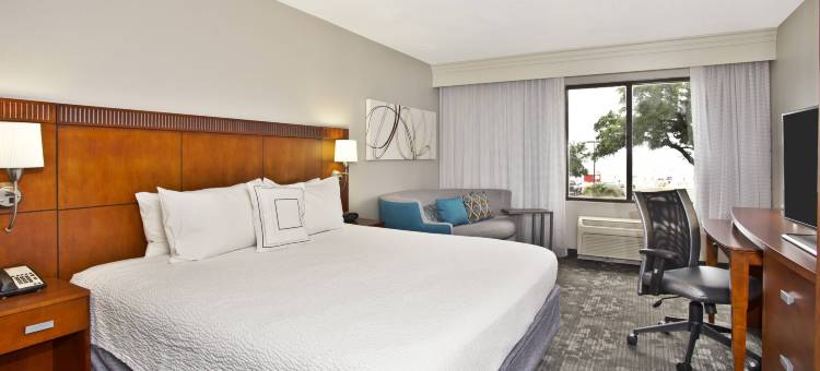 格尔夫波特海滨万豪万怡酒店(Courtyard by Marriott Gulfport Beachfront)图片