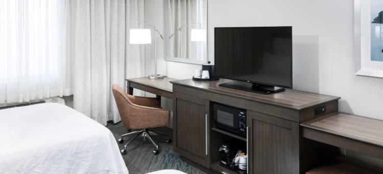 佛罗里达劳德代尔堡/欧莱斯区市中心欢朋酒店(Hampton Inn Ft. Lauderdale/Downtown Las Olas Area)图片