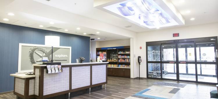 托利多/俄勒冈希尔顿欢朋酒店(Hampton Inn Toledo/Oregon)图片