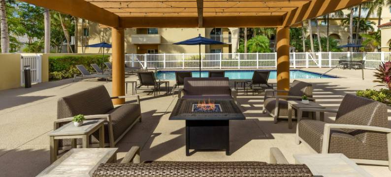 劳德代尔堡北部赛普拉斯克里克万怡酒店(Courtyard Fort Lauderdale North/Cypress Creek)图片