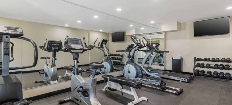 莫罗亚特兰大南凯艺套房酒店(Quality Inn & Suites Morrow Atlanta South)图片
