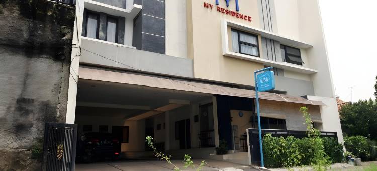 红门加伊斯兰教-近芝勒朋超级购物中心2号(RedDoorz Plus Syariah Near Cirebon Super Block Mall 2)图片