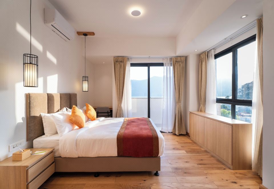 位于费瓦湖的1卧室公寓-平方米|带1个独立浴室(Atithi Suites)