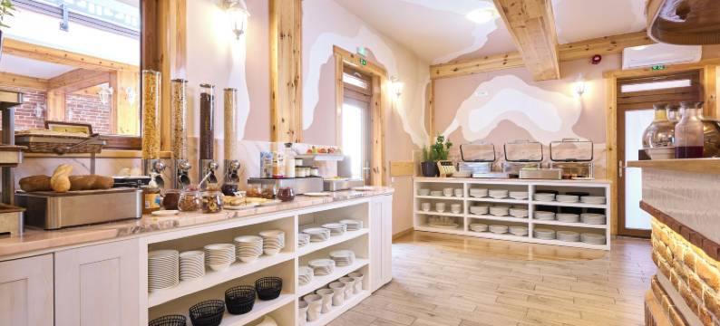 卡多尔酒店(Hotel Kadoor)图片