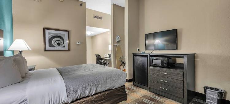 品质酒店(Quality Inn Roseville-Detroit North)图片