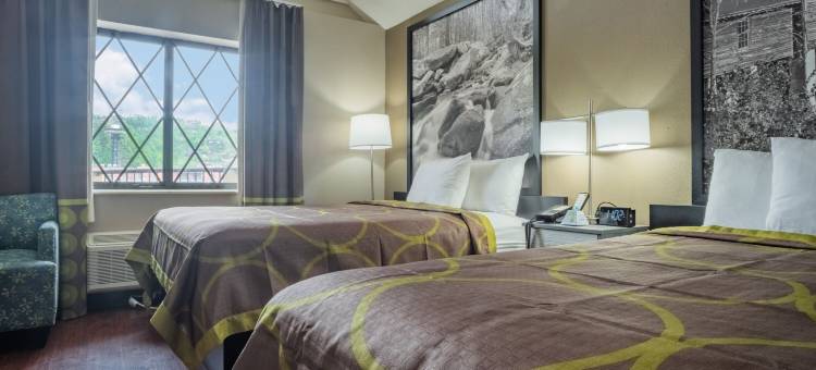 加特林堡市中心速8酒店及会议中心(Super 8 by Wyndham Downtown Gatlinburg at Convention Center)图片