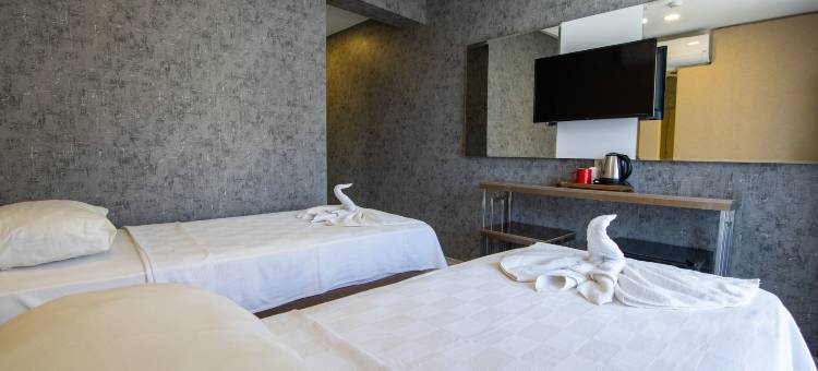 艾米莉亚酒店(Emilia Hotel)图片