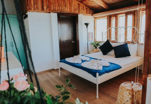 Arya Hotel Karaburun Hotel Overview