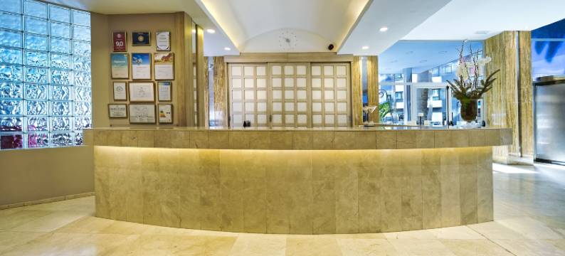 公牛雷纳伊莎贝尔 SPA 酒店(Bull Reina Isabel & Spa)图片