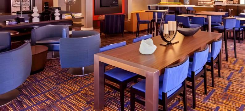 芝加哥中途机场万怡酒店(Courtyard Chicago Midway Airport)图片