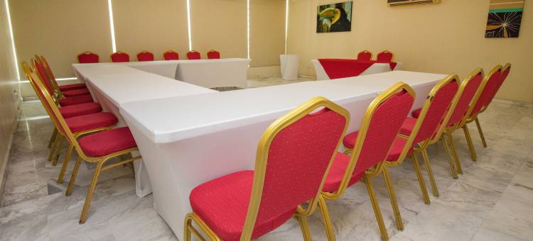 巴拿马城中心通过阿根廷华美达酒店(Ramada by Wyndham Panama Centro Via Argentina)图片