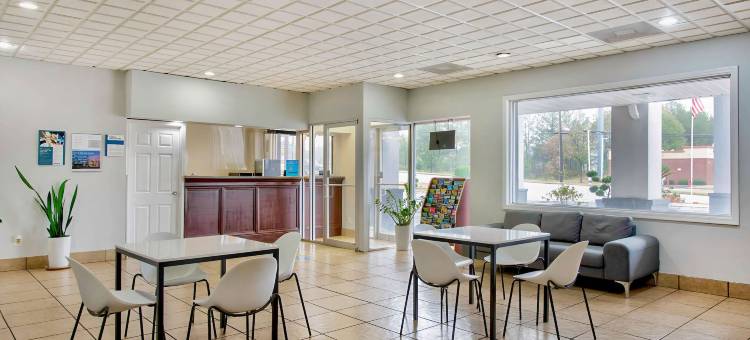 拜伦，GA的6号汽车旅馆(Motel 6 Byron, GA)图片