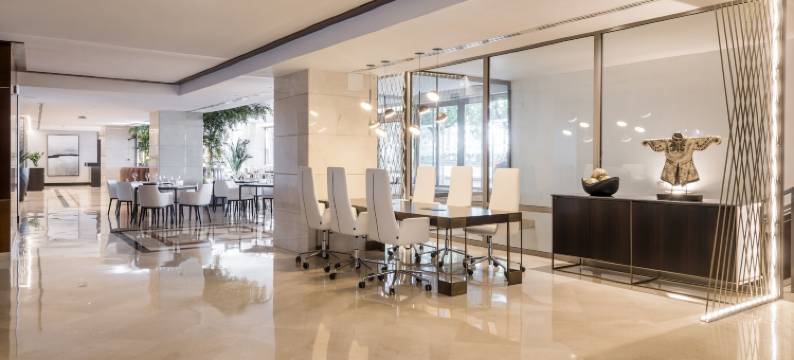 马拉加伊鲁宁酒店(Ilunion Málaga)图片