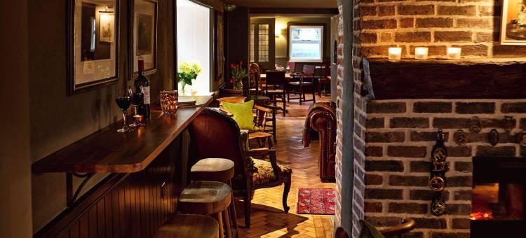 Climping的黑马(The Black Horse, Climping)图片