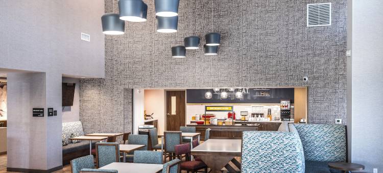 贝克斯菲尔德中心汉普顿套房酒店(Hampton Inn & Suites by Hilton Bakersfield Central)图片