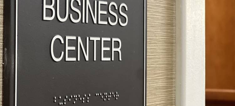 特温斯堡舒适套房酒店(Comfort Suites)图片