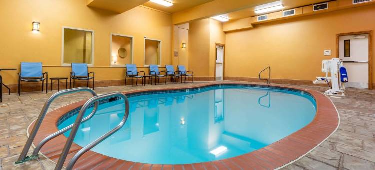 温哥华拉昆塔温德姆套房酒店(La Quinta Inn & Suites by Wyndham Vancouver)图片