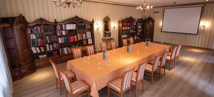 阿尔伯格罗索恩酒店(Albergo Losone)图片