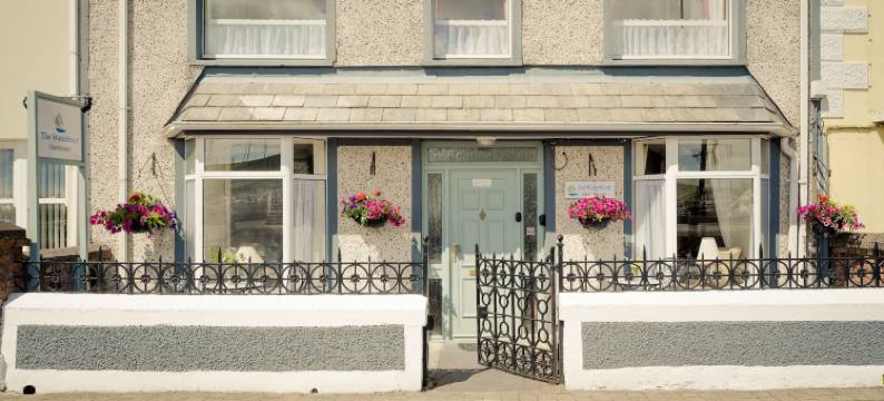 水滨(The Waterfront)图片