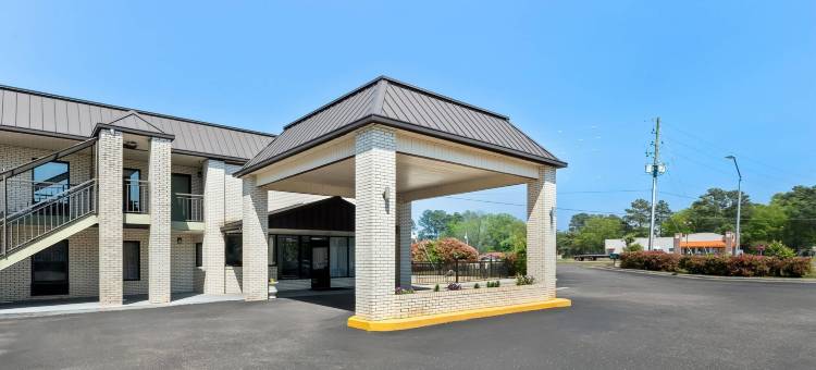 雷福德品质酒店(Quality Inn Raeford)图片