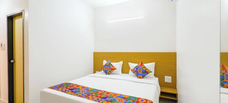 佩德内卡广场酒店(Via Pednekar Plaza)图片