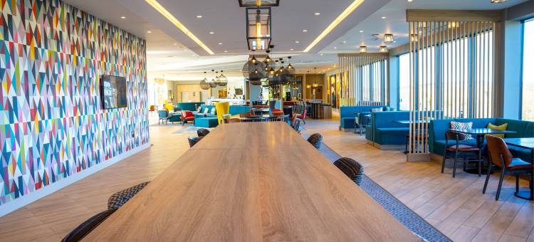 布莱克本希尔顿欢朋酒店(Hampton by Hilton Blackburn)图片