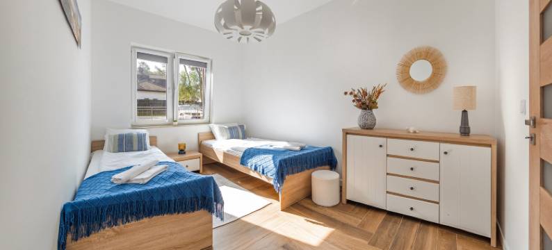 德怀索斯尼阳光和白雪公寓酒店(Dwie Sosny z sauną, Sun & Snow)图片