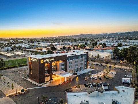 温德姆拉哈布拉拉昆塔酒店及套房