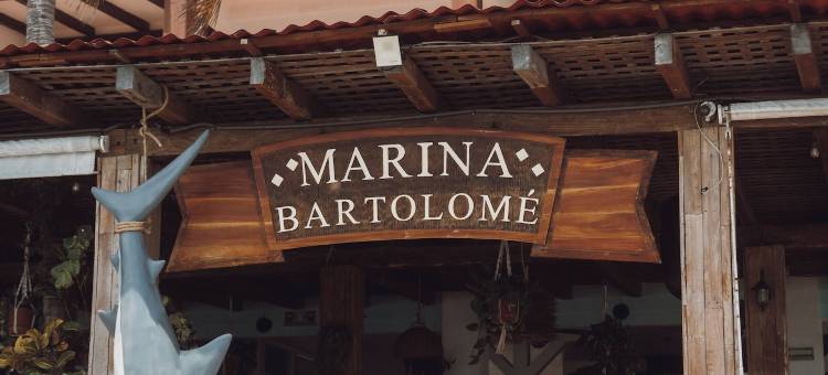 巴托洛梅海景套房(Bartolome Oceanfront Suites)图片