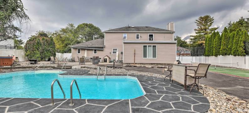 泽西之家 w/ 热水浴缸 & 私人泳池!(Jersey Home w/ Hot Tub & Private Pool!)图片