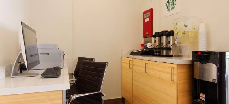 格兰岱尔贝斯特韦斯特优质酒店(Best Western Plus Glendale)图片