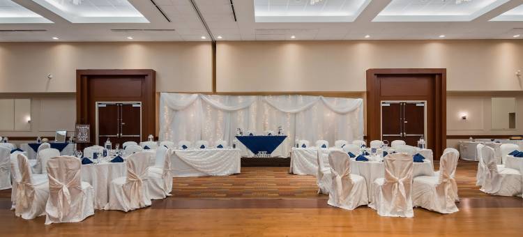 奥兰治维尔精品贝斯特韦斯特优质酒店(Best Western Plus Orangeville Inn  Suites)图片