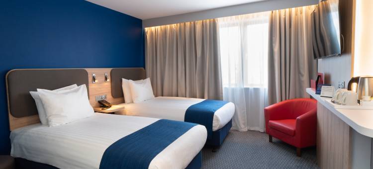 浦耳智选假日酒店(Holiday Inn Express POOLE by IHG)图片