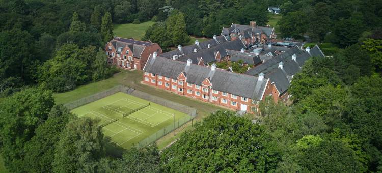 希尔顿逸林酒店圣安妮庄园(DoubleTree by Hilton St. Anne's Manor)图片