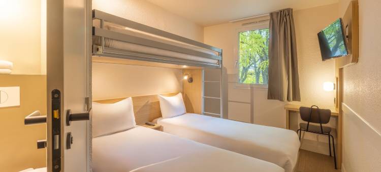 巴黎西部 - 叙雷纳桥至尊酒店(Premiere Classe Paris Ouest - Pont de Suresnes)图片