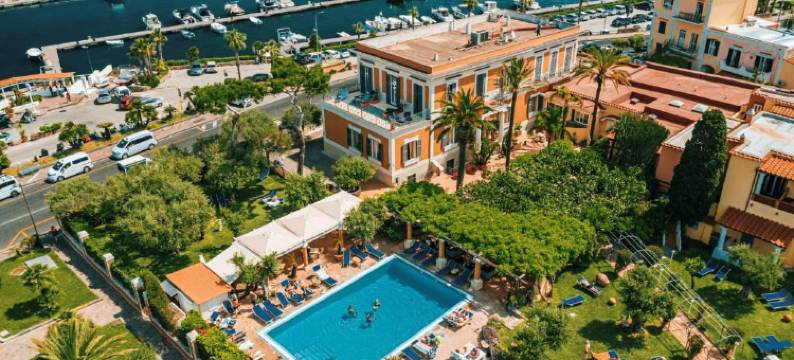 施韦泽尔温泉别墅(Hotel Villa Svizzera Terme)图片