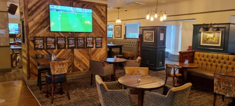 角落屋酒店 - 格林国王旅馆(Corner House Inn by Greene King Inns)图片