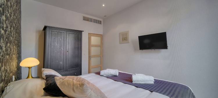 坎城的参考编号341638(3 pi Ces Avec Balcon Vue Sur le Vieux Port A2b022)图片