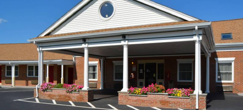 雷纳姆汤顿凯艺酒店(Quality Inn Raynham - Taunton)图片