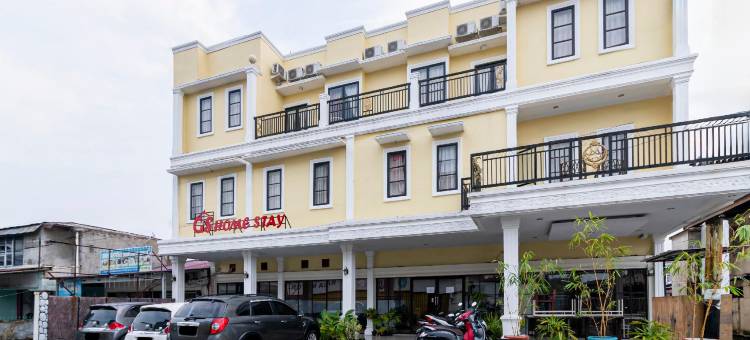 红多兹酒店-近北干巴鲁安迪尼RSIA(RedDoorz Near Rsia Andini Pekanbaru)图片
