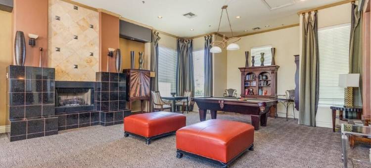 Vacation worthy Gilbert resort setting图片