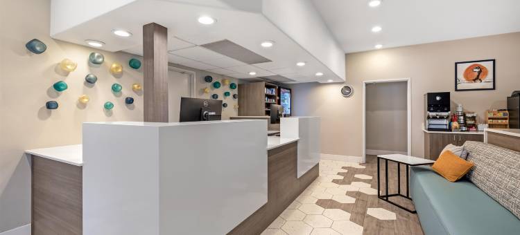 先驱者公园贝斯特韦斯特优质酒店(Best Western Plus Pioneer Park Inn)图片