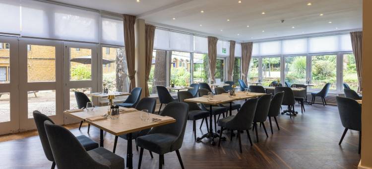 水星班伯里怀特利大厅酒店(Whately Hall Hotel)图片