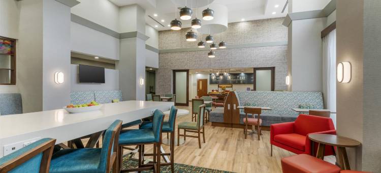 西亚特兰大机场坎普溪大道欢朋套房酒店(Hampton Inn & Suites Atlanta Airport West/Camp Creek Parkway)图片