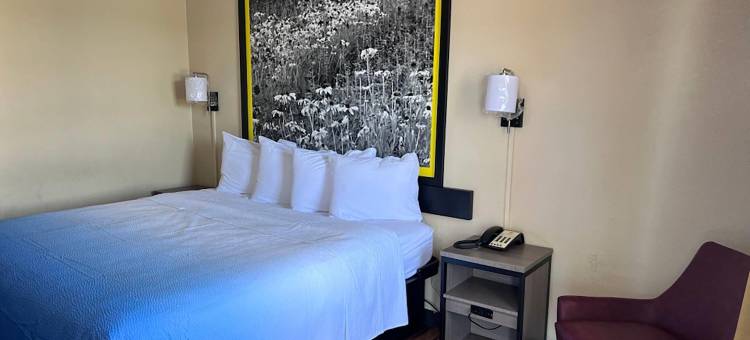 兰伯顿北卡温德姆速8酒店(Super 8 by Wyndham Lumberton NC)图片